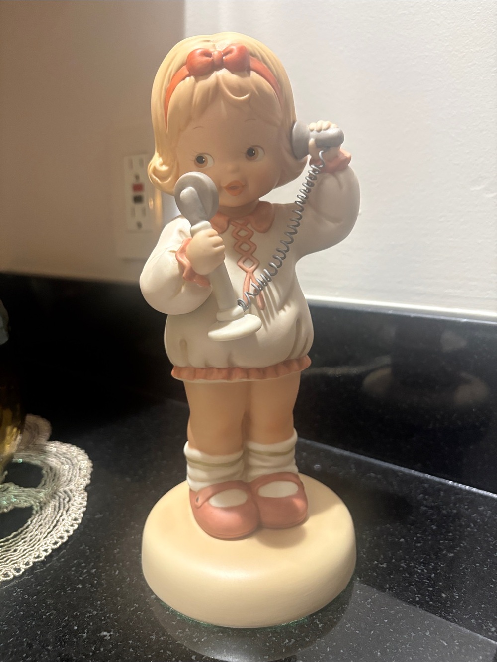 ENESCO “I’se so happy you called” porcelain collectable figurine 1991 vintage